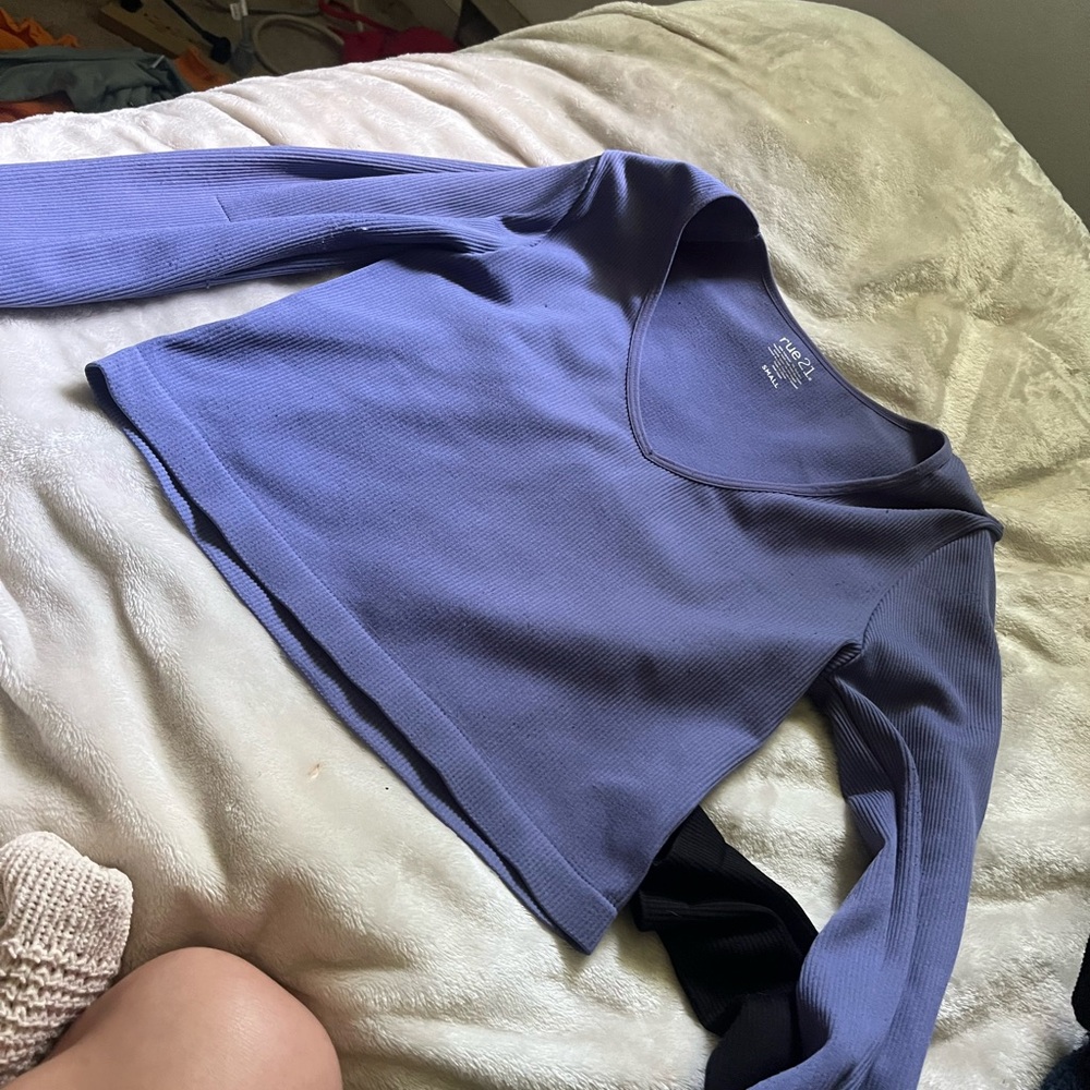 Rue21 Blue Crop Fitted Blouse